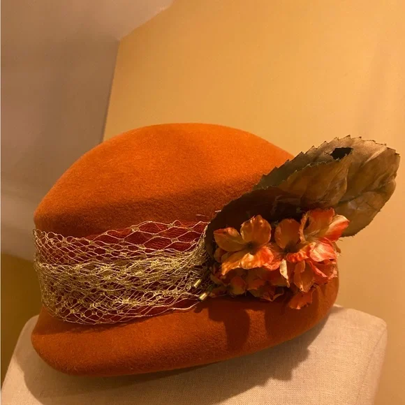 Adolfo Orange 💯 wool felt  Hat with Floral and Leaf Accents Derby style hat - Picture 4 of 12